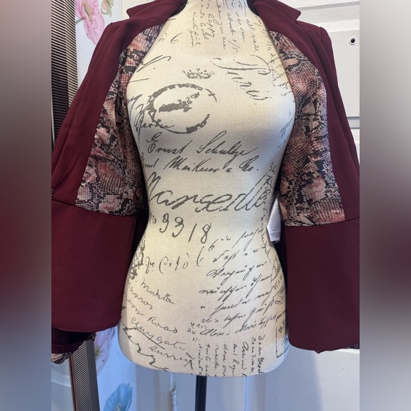 Amisu Peplum Blazer Jacket - Wine - Picture 6 of 8